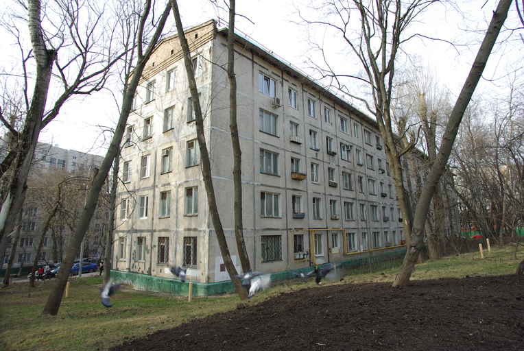 <<МНОГОКВАРТИРНЫЙ ДОМ>>)